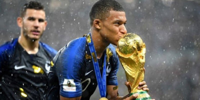 Mbappe luôn là ngôi sao sáng của ĐT Pháp